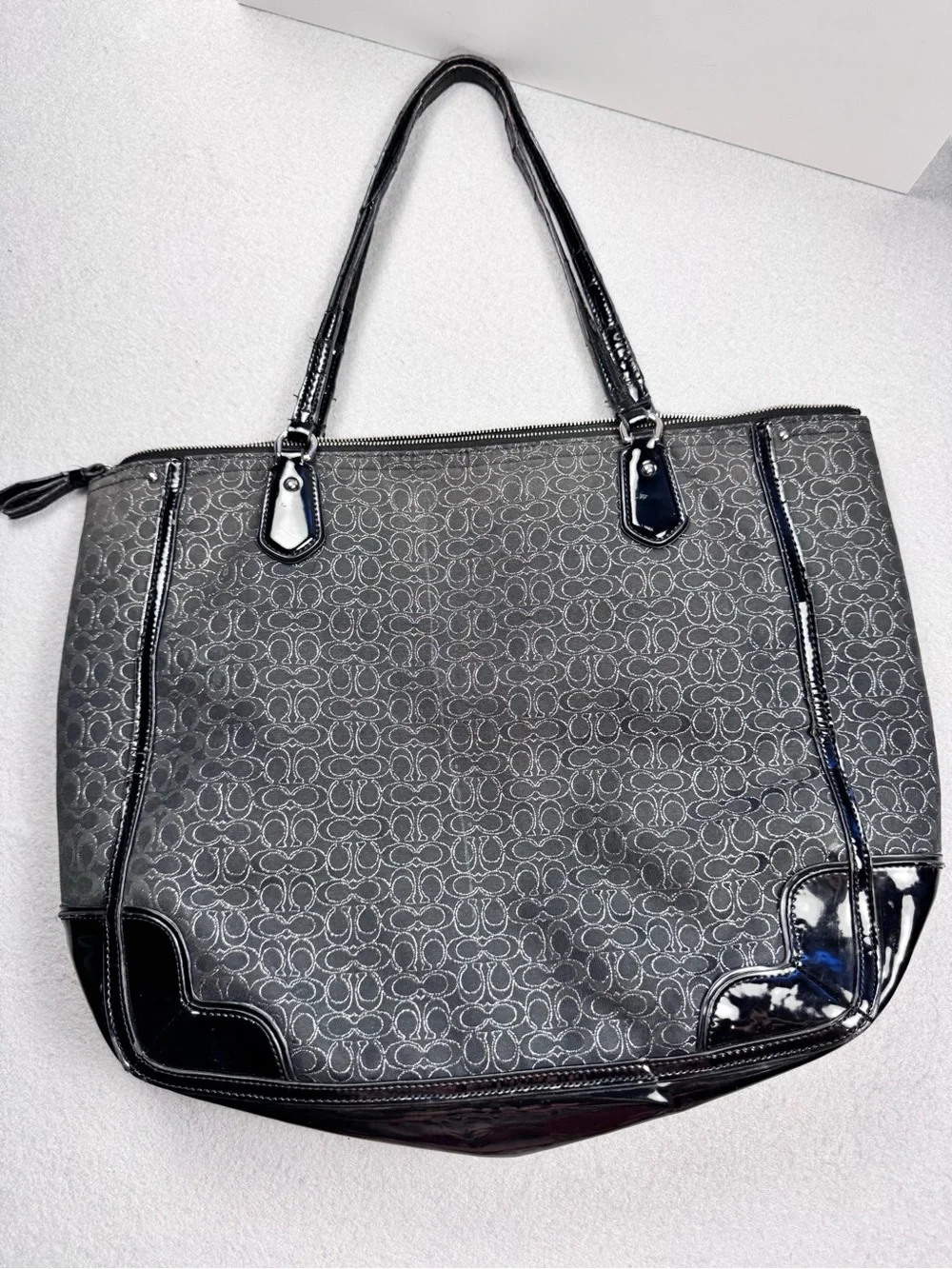 Y2K Coach poppy Black Signature Canvas Tote with Patent Trim